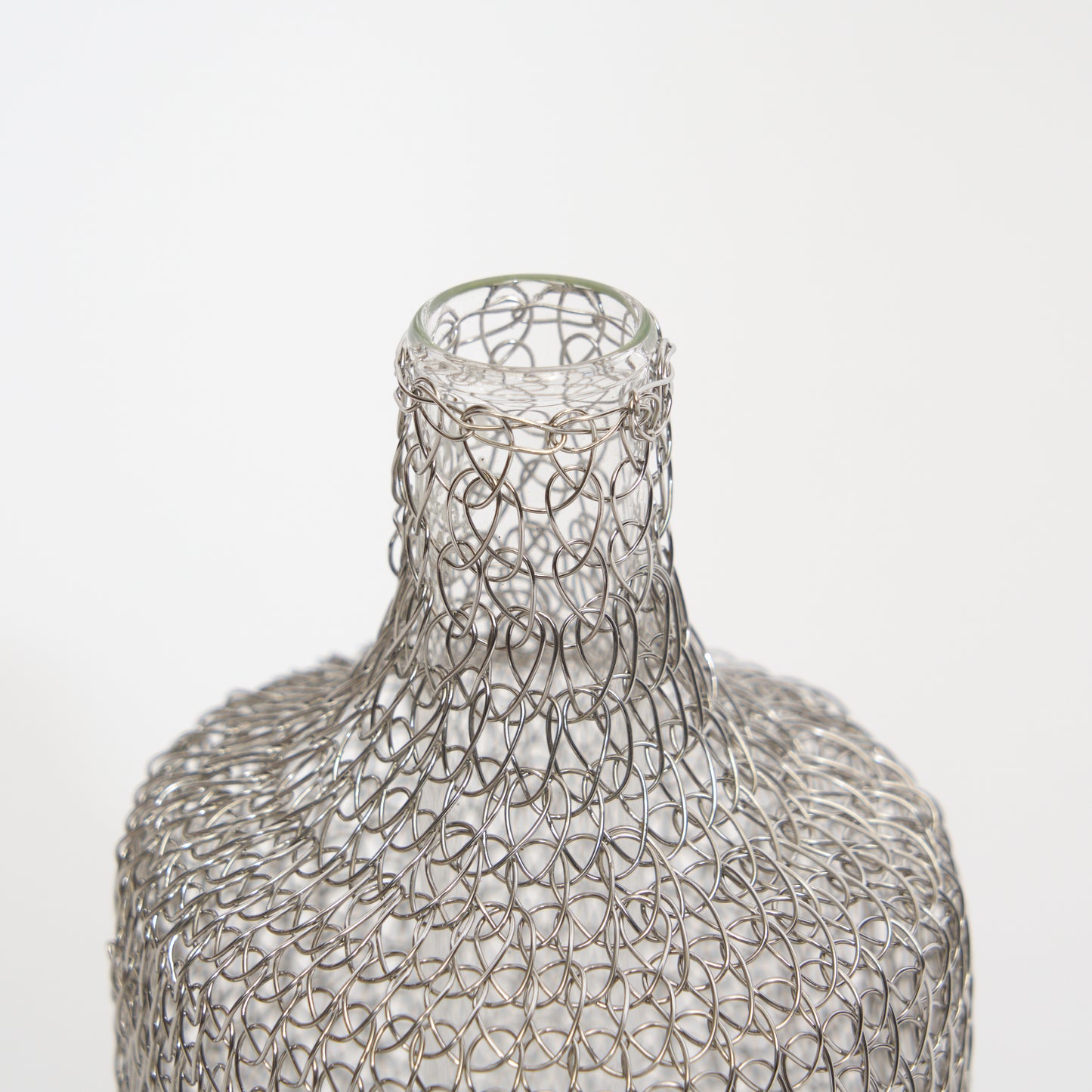 Rajutan wire table vase